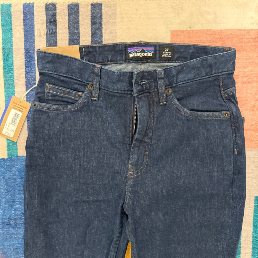 NWT Patagonia Slim Jeans Dark Wash 27 Organic Cotton Sustainable Stretch Denim